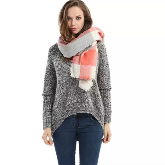 Triangular Blanket Scarf - Picture 5 of 7